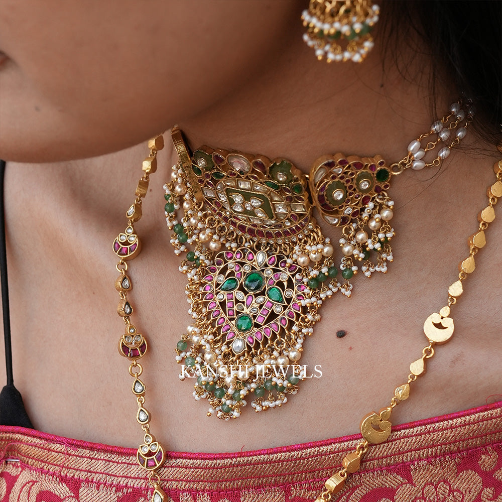 Classic dulhan jadau fusion chokar